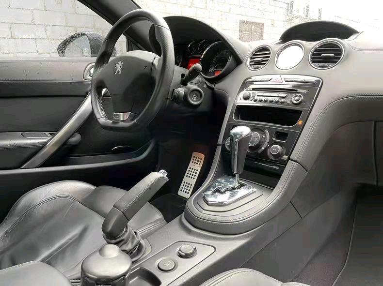 邢臺12年標致RCZ9