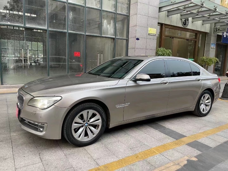南寧14年寶馬7系2