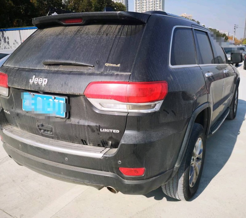合肥13年Jeep大切諾基4