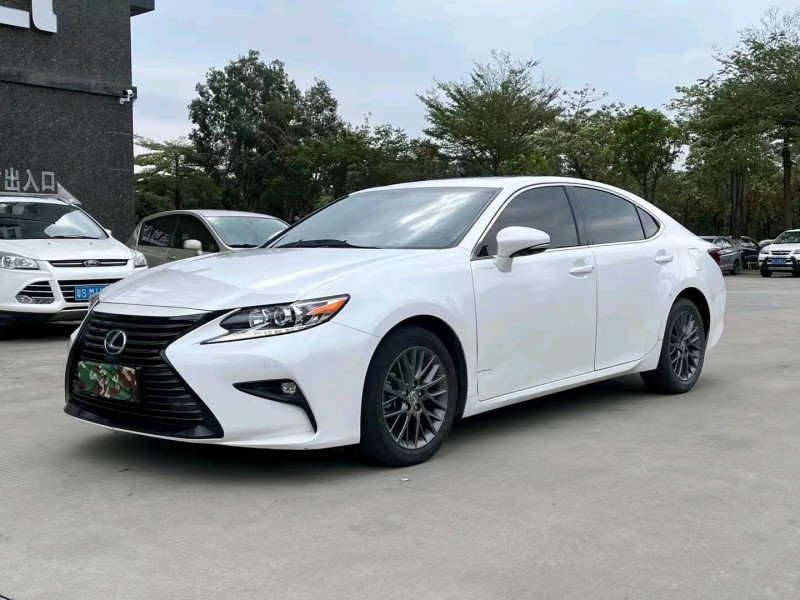 东莞18年雷克萨斯ES3