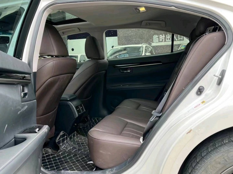 东莞18年雷克萨斯ES6