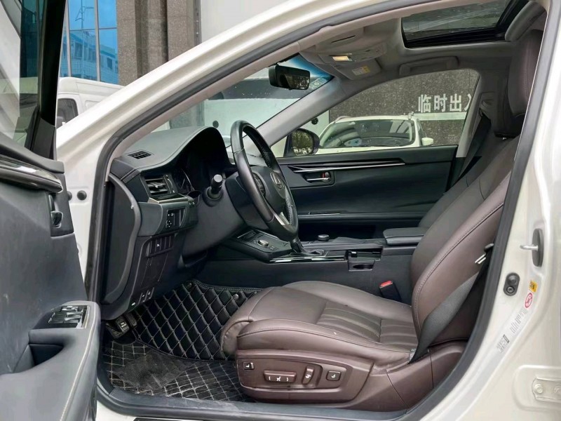 东莞18年雷克萨斯ES7