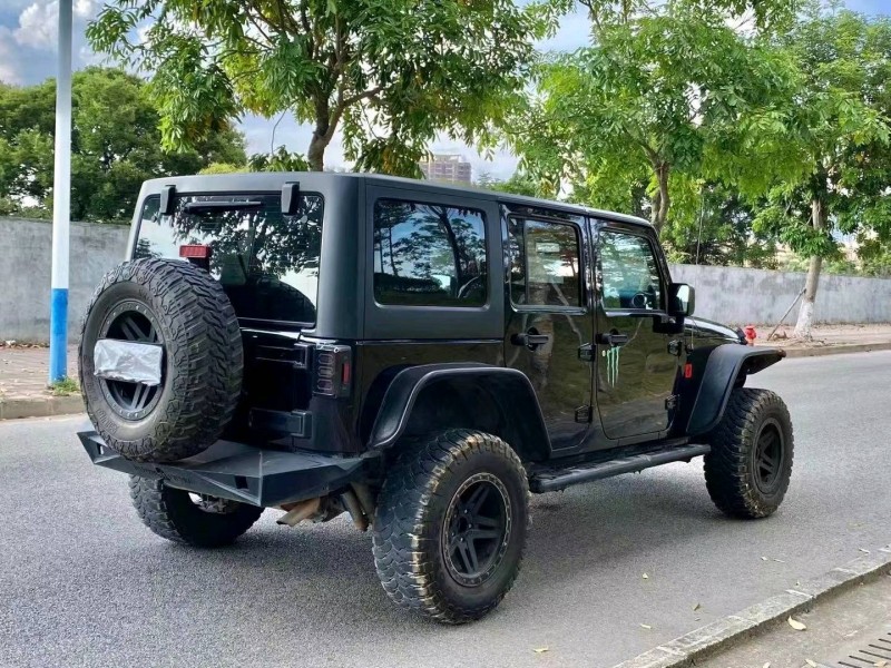 惠州13年Jeep牧馬人4