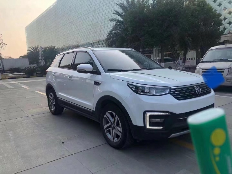 北京19年長安汽車CS552