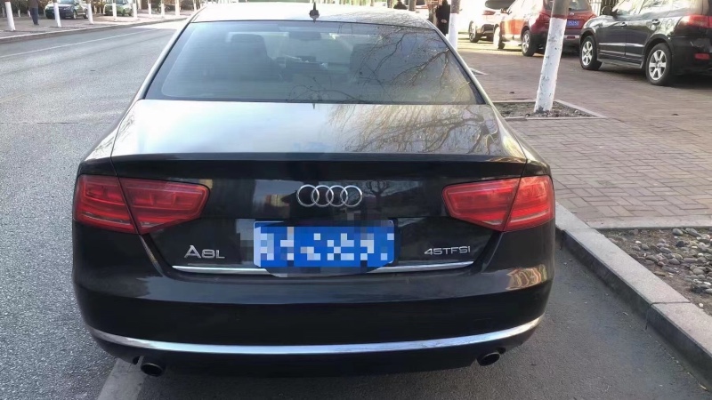 舟山11年奧迪A8L8
