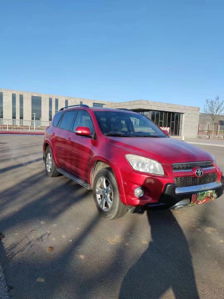 日照12年豐田RAV4榮放3