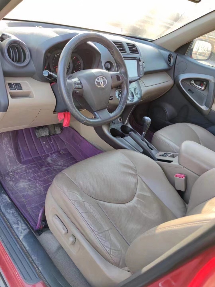 日照12年豐田RAV4榮放4