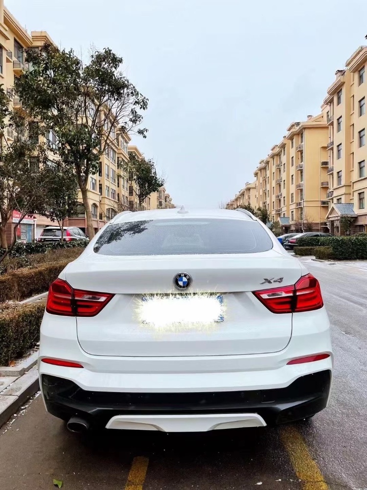 青島17年寶馬X4 M6