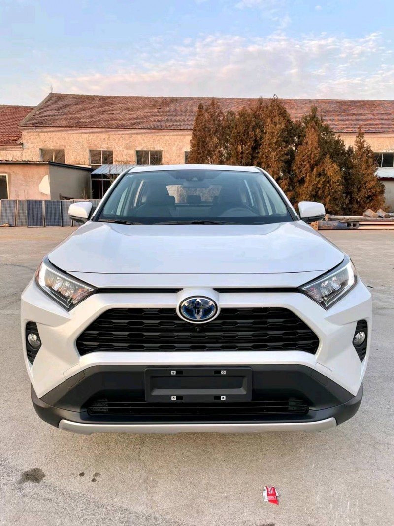 臨沂21年豐田RAV4榮放1