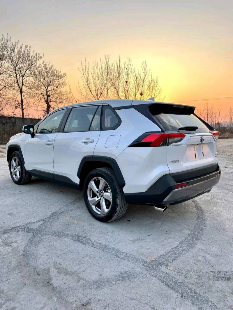 臨沂21年豐田RAV4榮放9