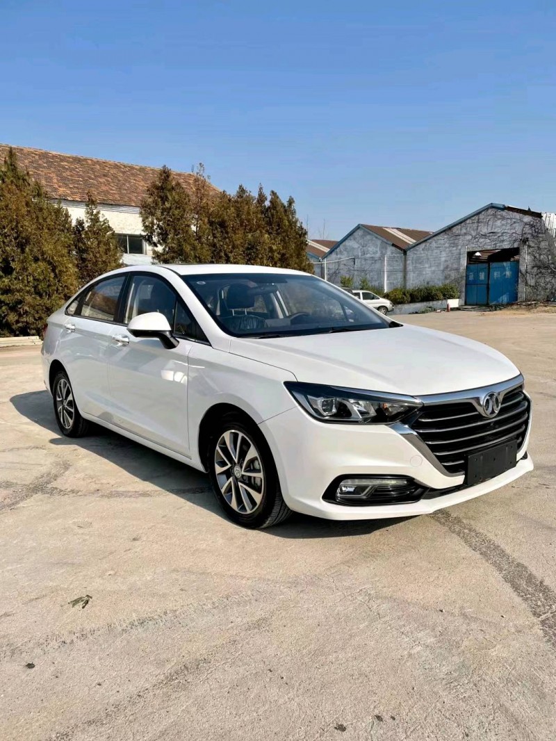 临沂21年北汽绅宝D502