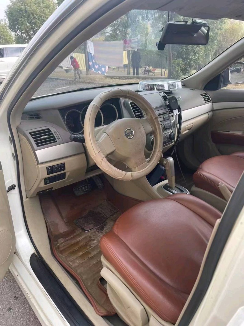 宜昌14年日產軒逸7