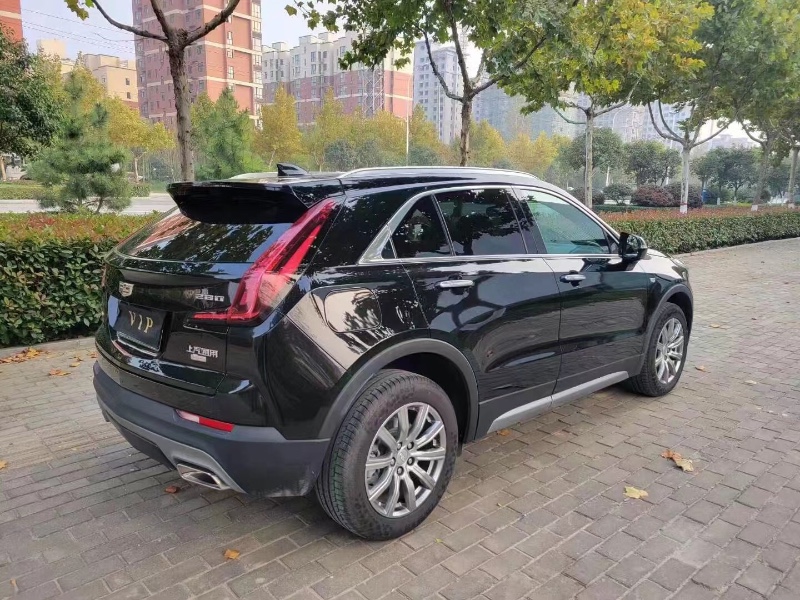 濟寧21年凱迪拉克XT48
