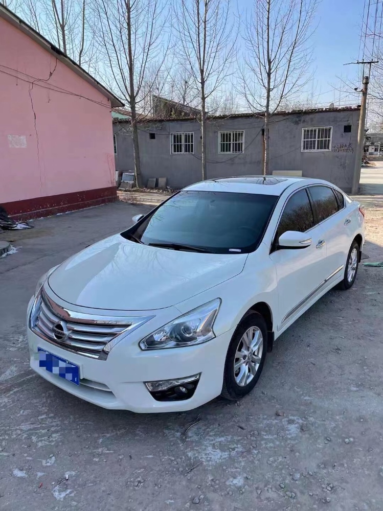 泰安13年日產天籟2