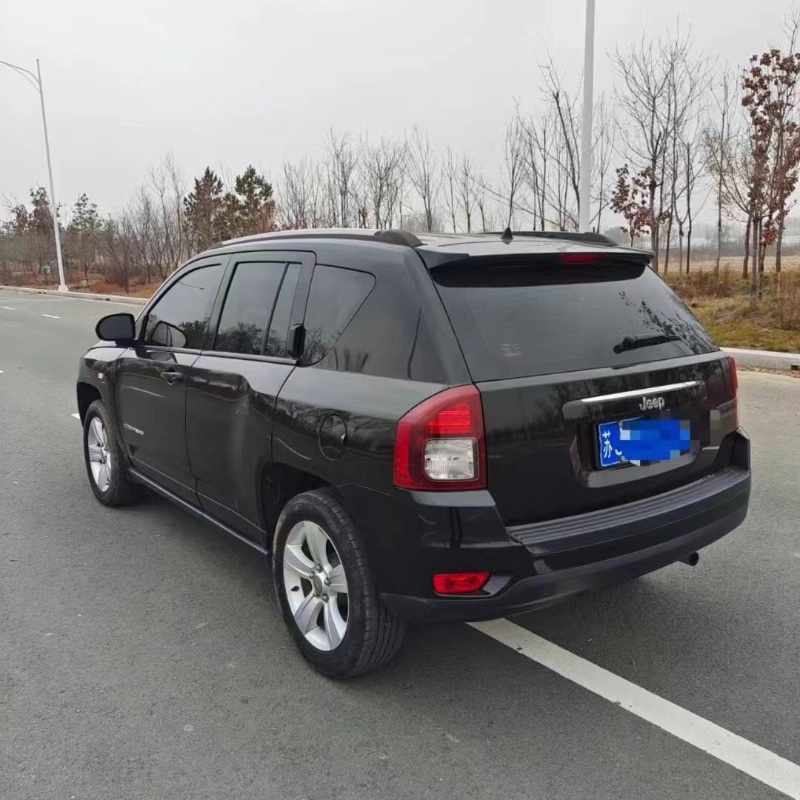 長春16年Jeep指南者8