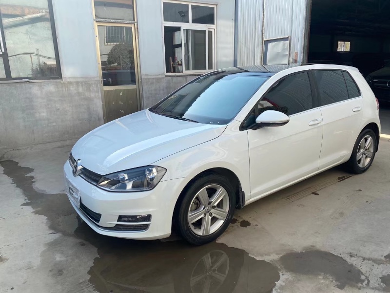 青岛17年大众高尔夫8