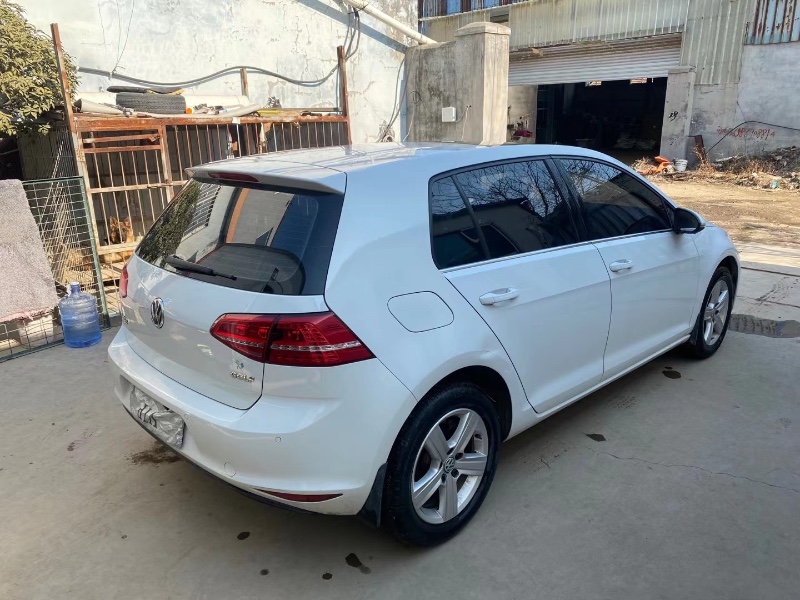 青岛17年大众高尔夫4