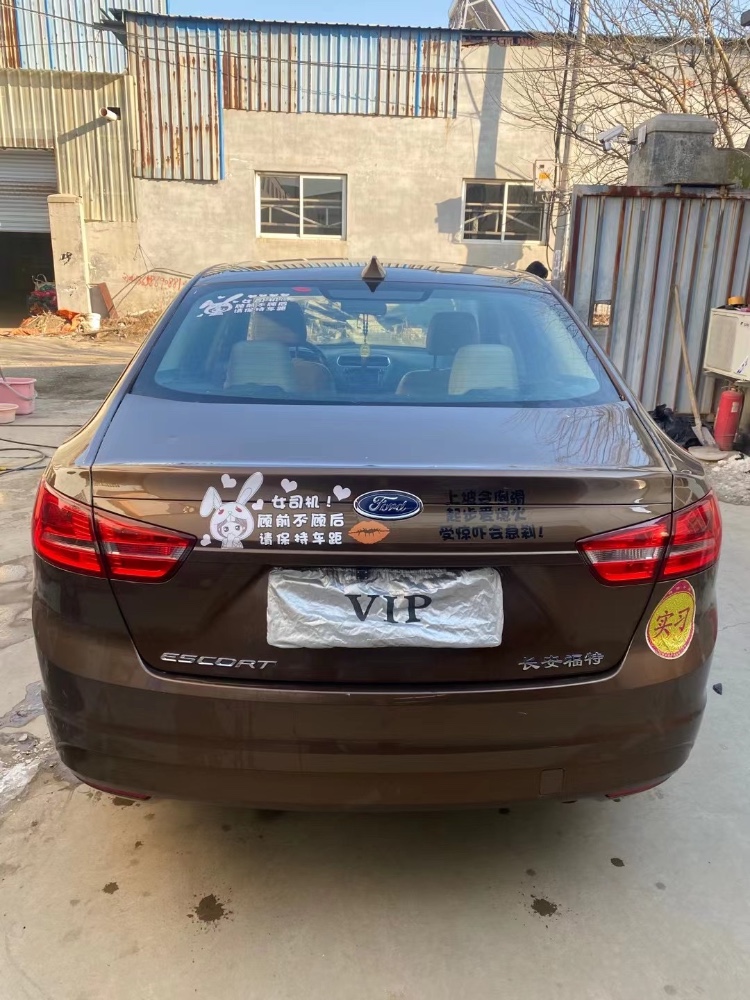 青岛16年福特福睿斯1