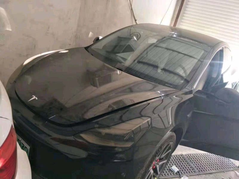 北京20年特斯拉MODEL 31