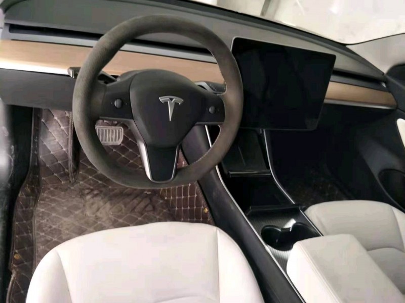 北京20年特斯拉MODEL 33