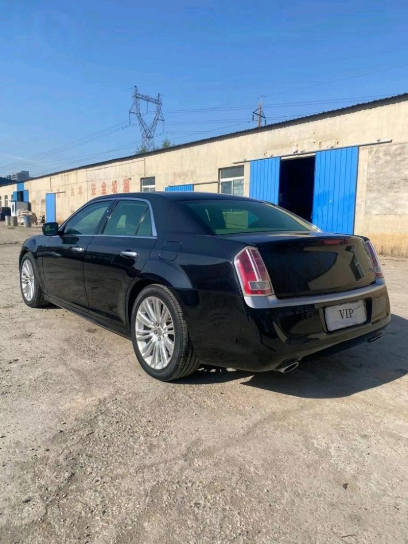 沈陽15年克萊斯勒300C7