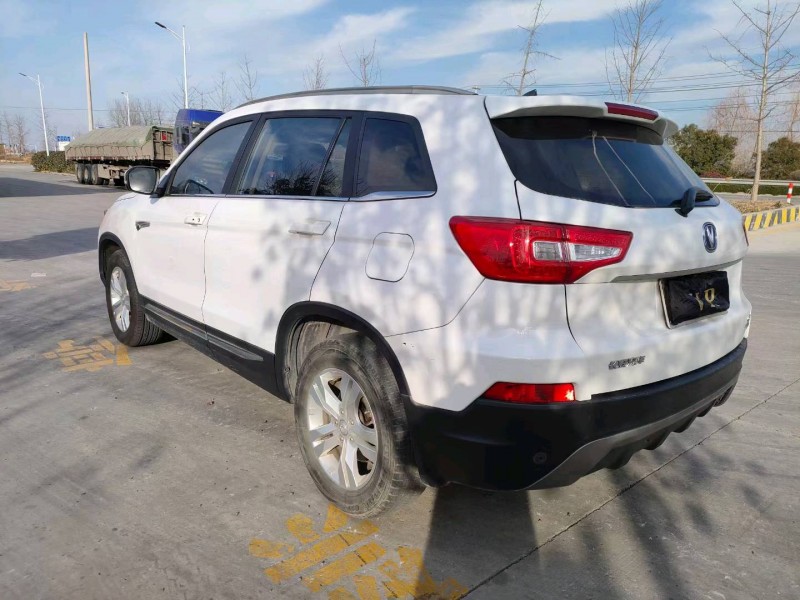 徐州16年長安汽車CS755