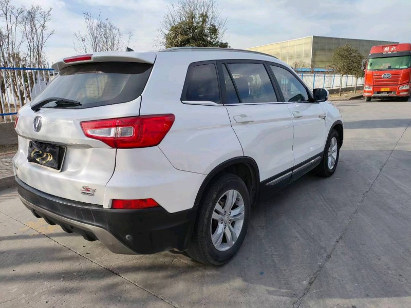 徐州16年長安汽車CS756