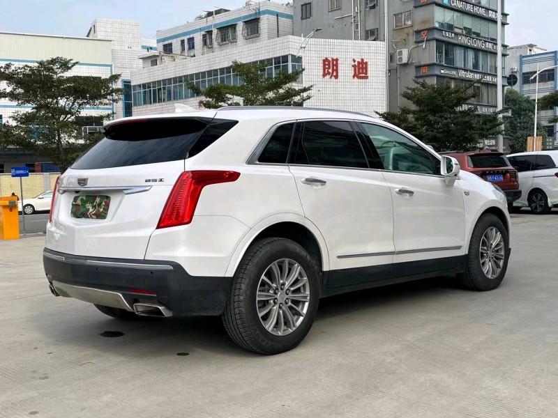 東莞16年凱迪拉克XT56