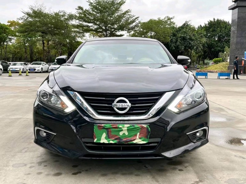 東莞17年日產天籟1