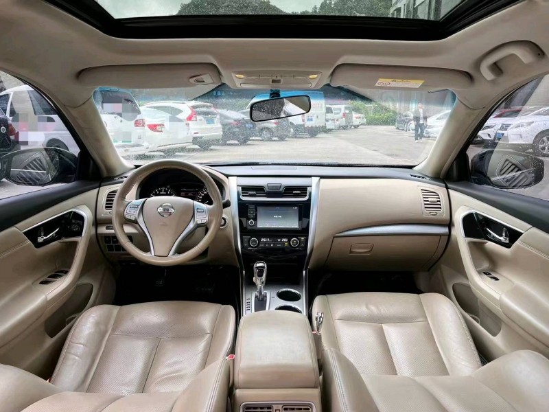 東莞17年日產天籟5