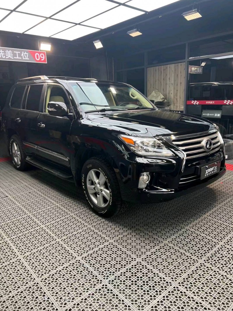 唐山12年雷克薩斯LX3