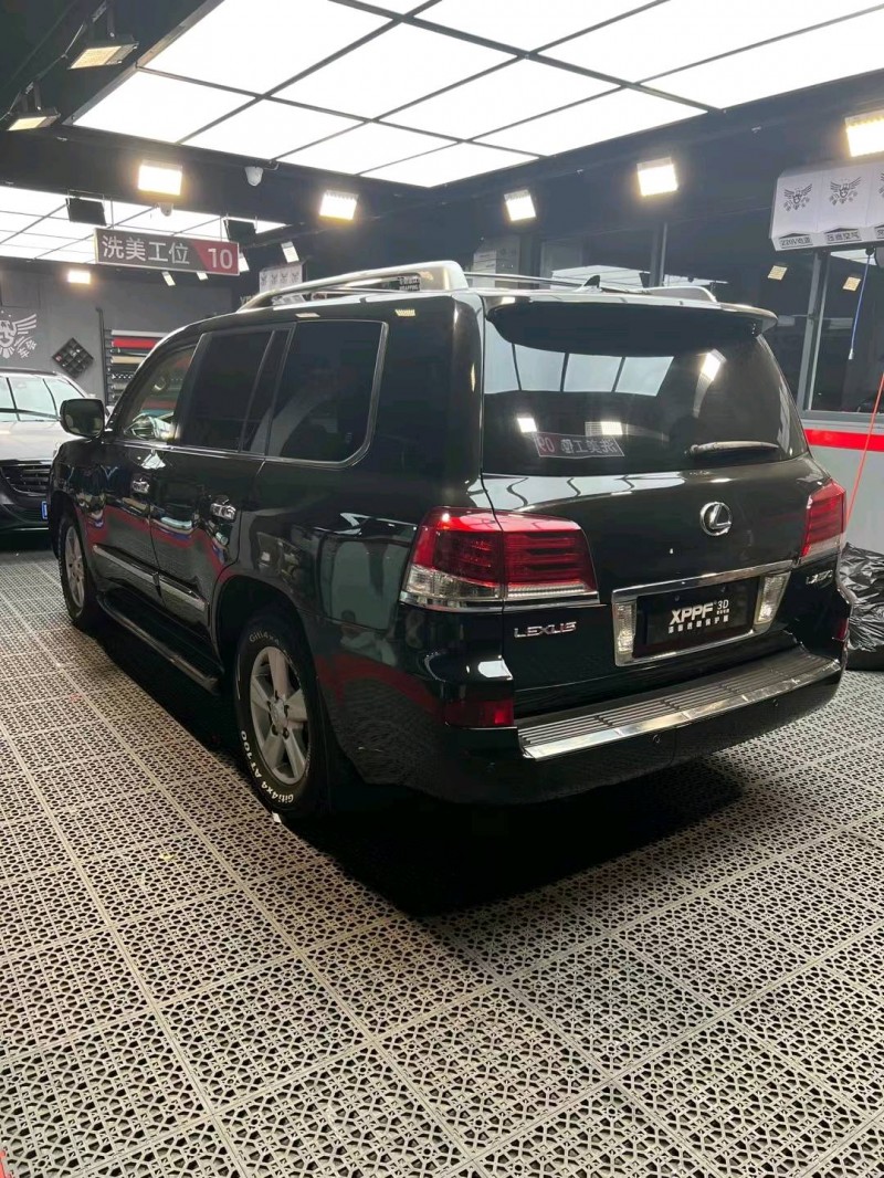 唐山12年雷克薩斯LX4