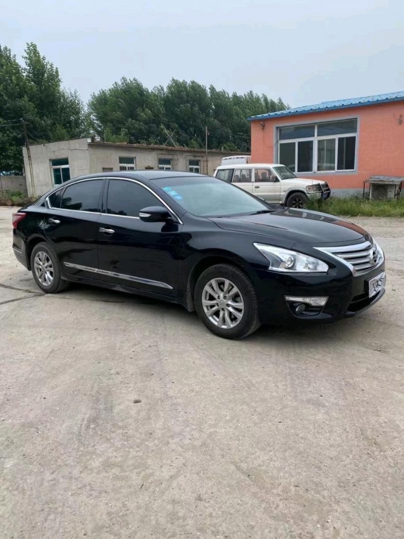 沈陽15年日產天籟3