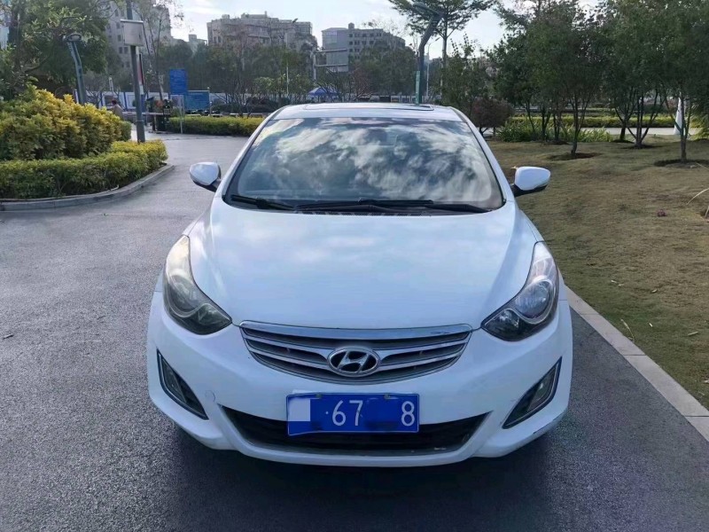 福州13年現代朗動1