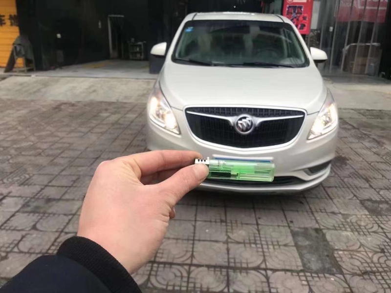 重慶20年別克GL81