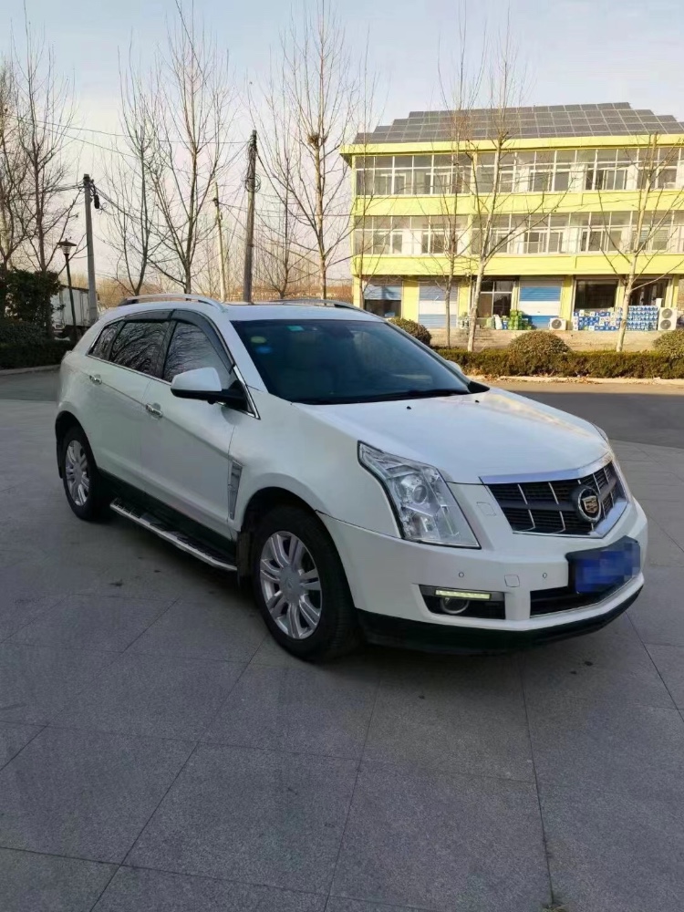 泰安14年凱迪拉克SRX2