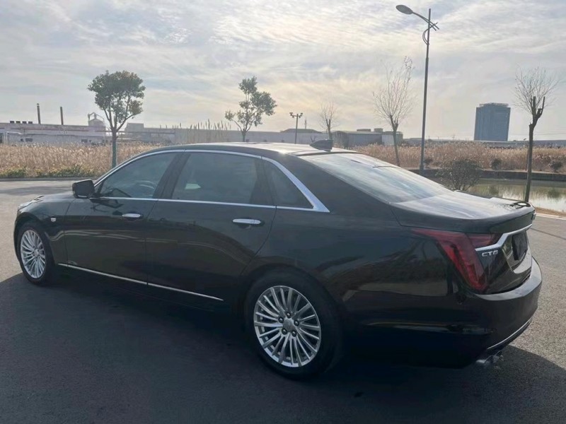 鹽城20年凱迪拉克CT69