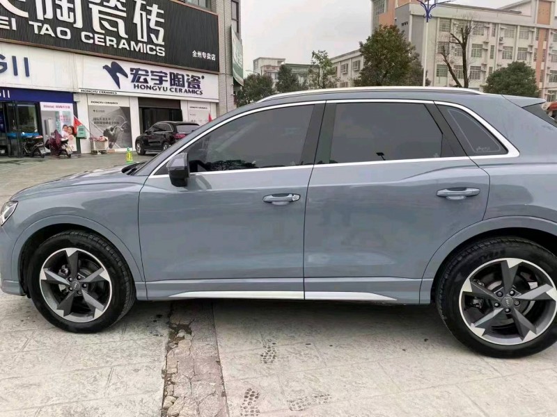 南寧19年奧迪Q33