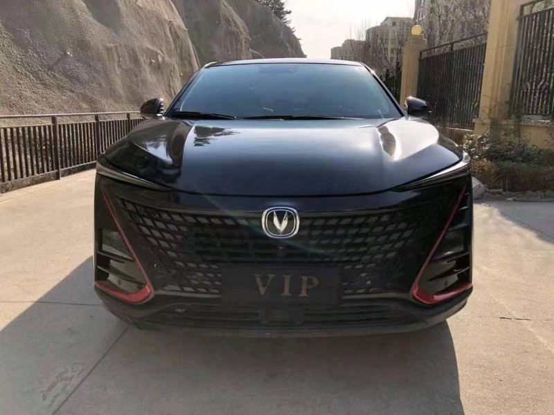 青島20年長安汽車UNI-T1