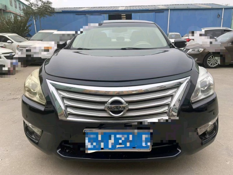 青島15年日產天籟1