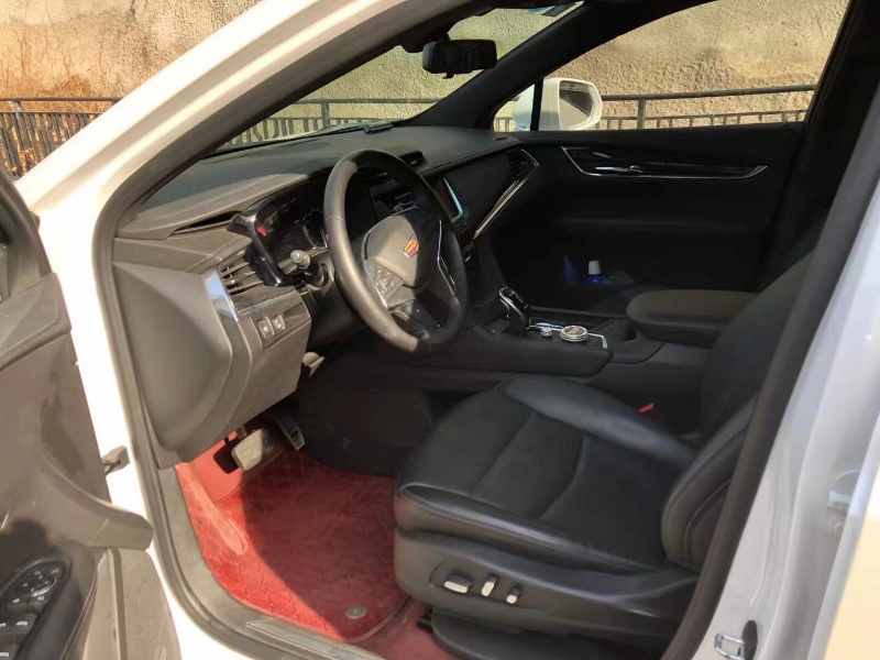 達州20年凱迪拉克XT56