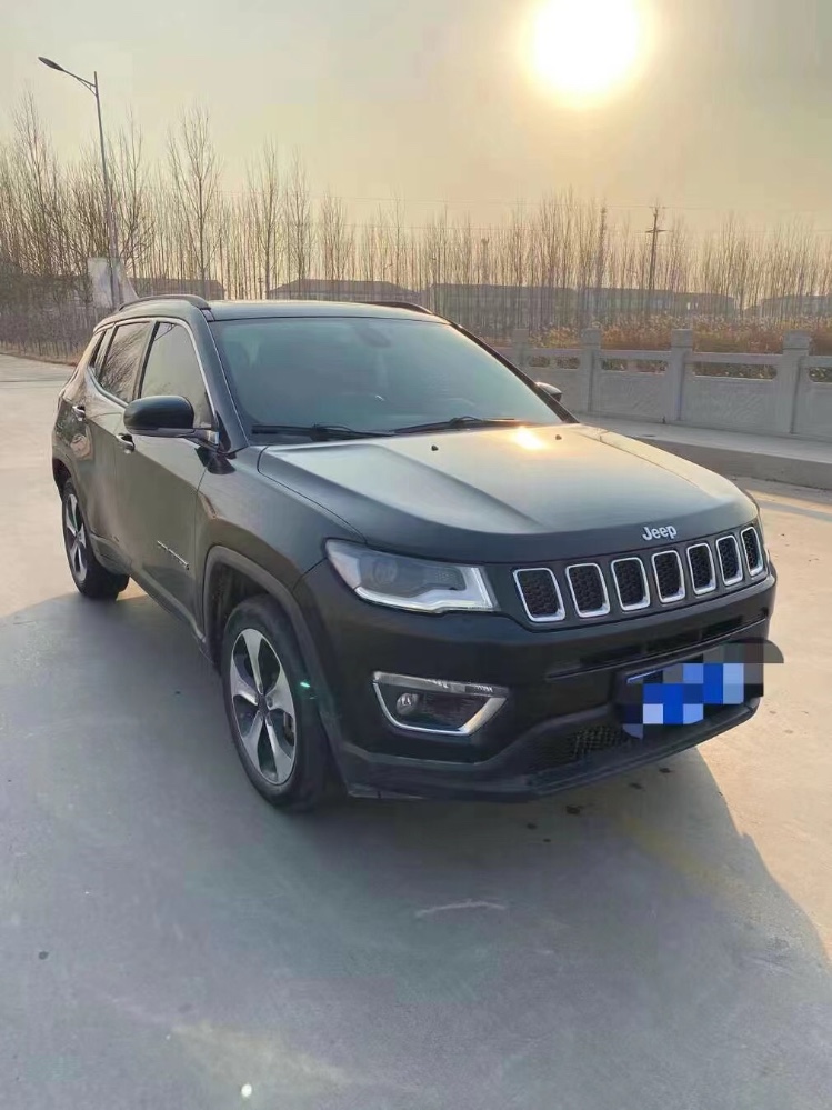濰坊17年Jeep指南者2
