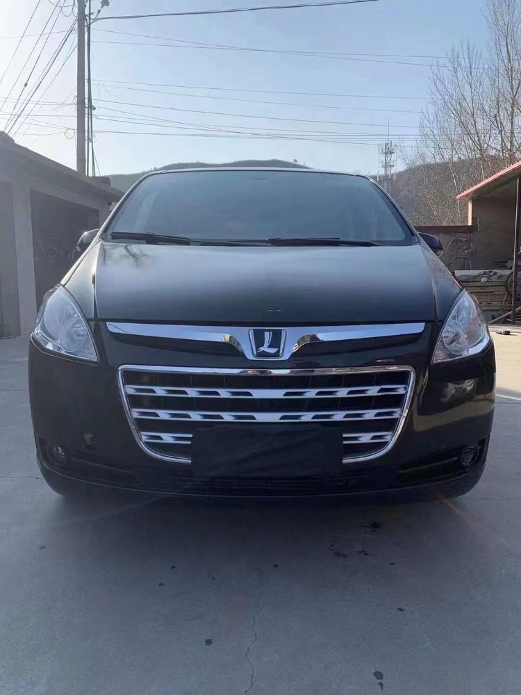 秦皇島13年納智捷大7 MPV1