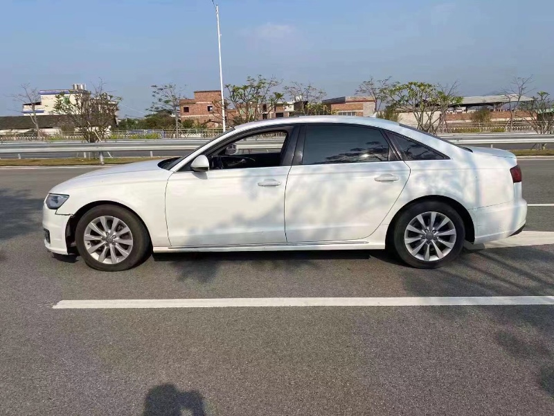 龍巖16年奧迪A6L3