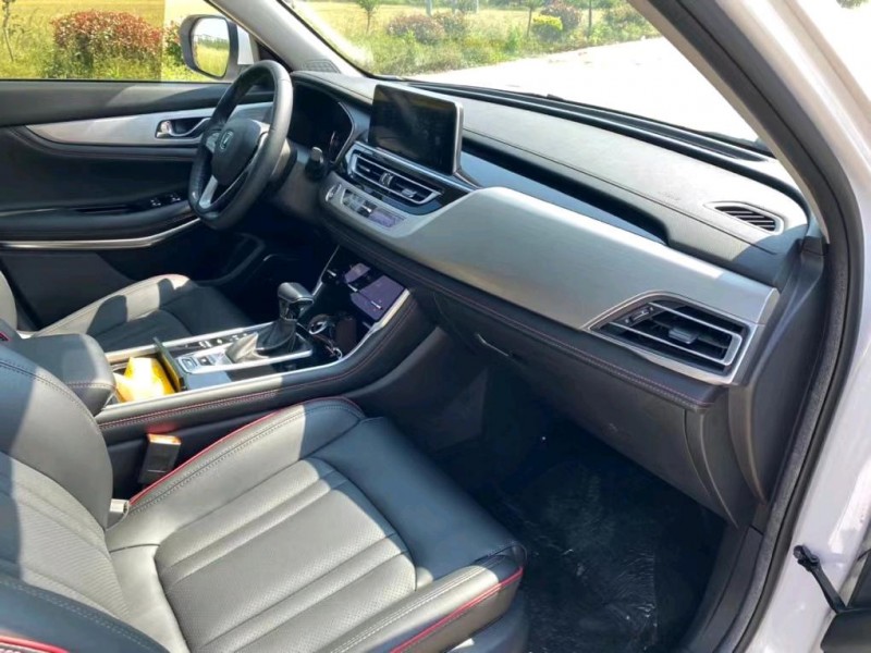 鹽城18年長安汽車CS751