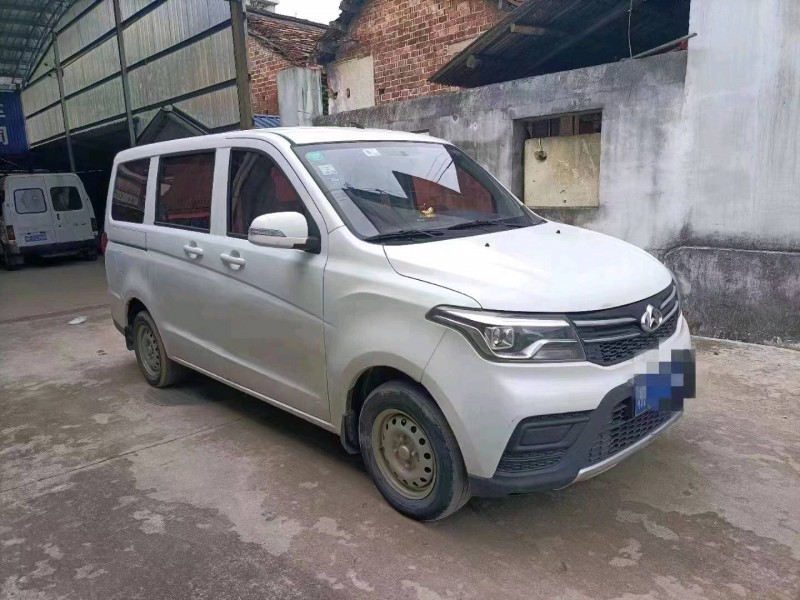 宜昌18年長安汽車歐諾5