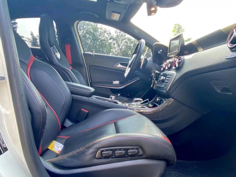 東莞14年奔馳AMG A8
