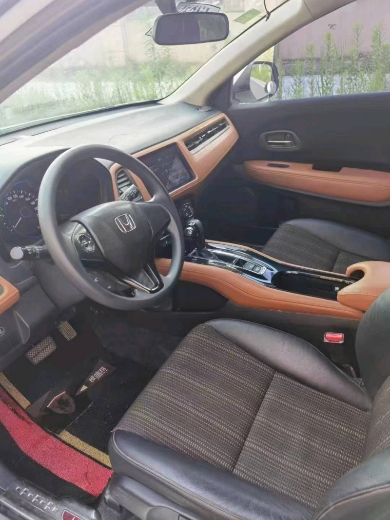 苏州17年本田缤智6