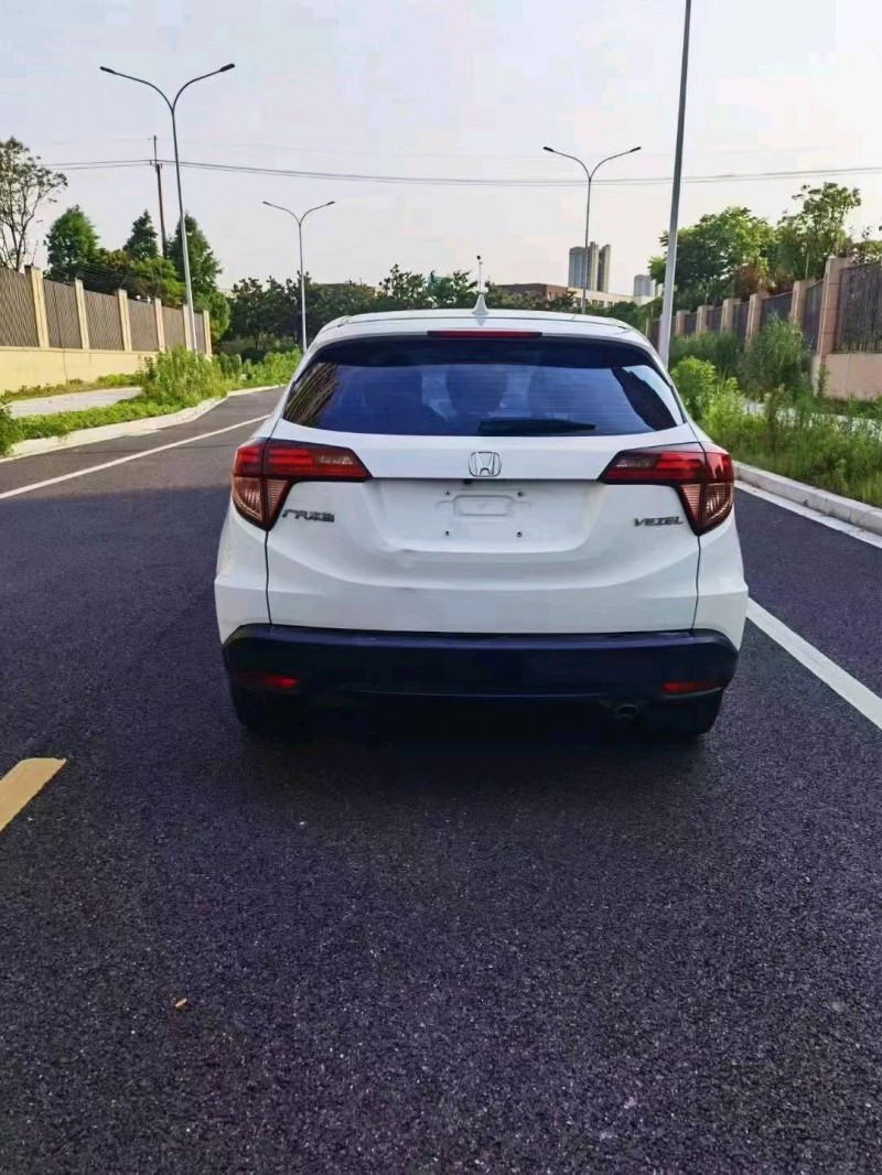 苏州17年本田缤智9