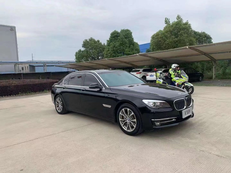 蘇州15年寶馬7系3